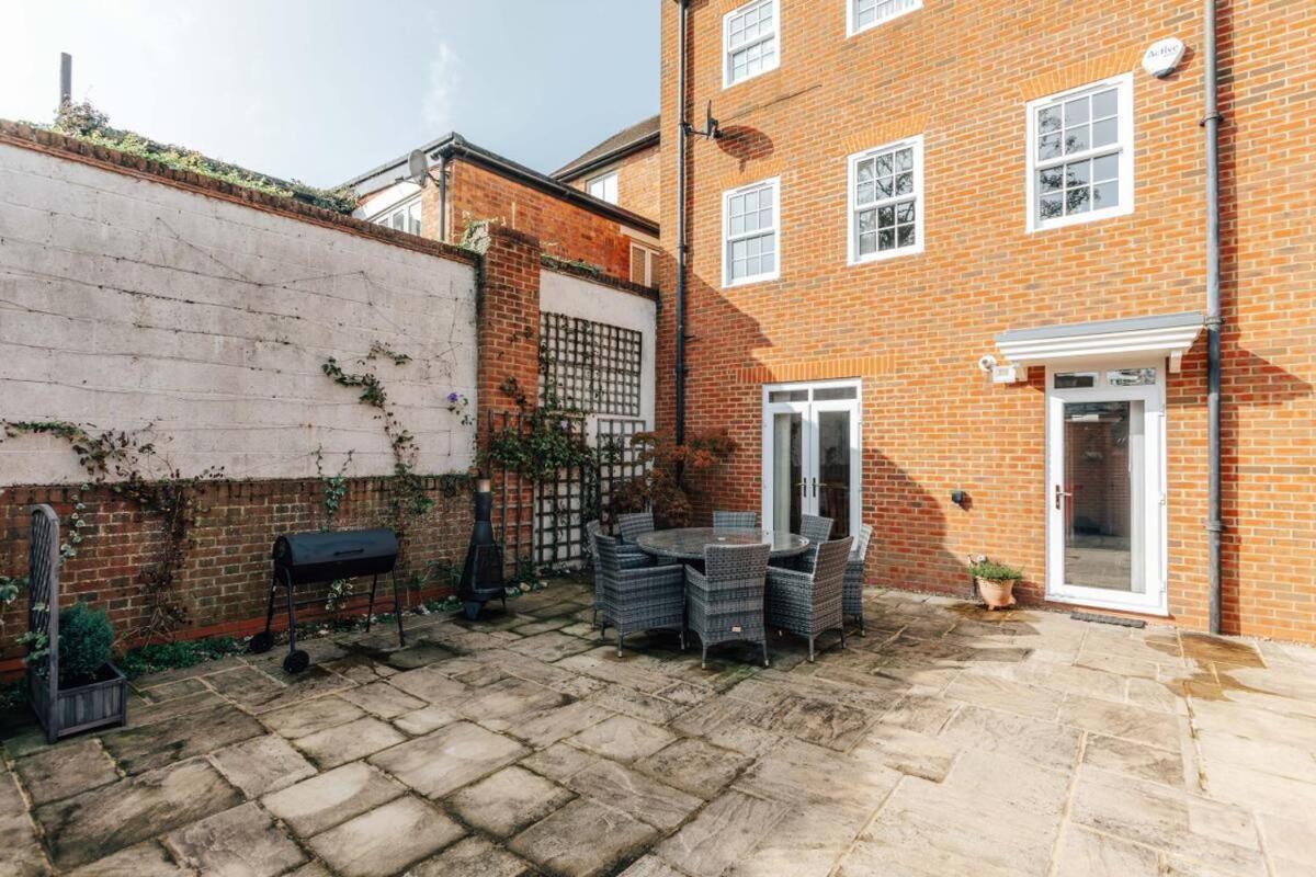 Olive Tale Villa Henley-on-Thames Exterior photo